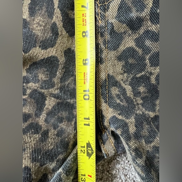 Buckley Leo Leopard print Barrel jeans - Picture 10 of 10